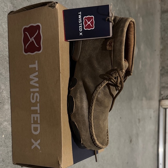 Twisted X Men's Tan Chukka Boots - Picture 1 of 2